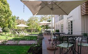 Rozenburg Guest House